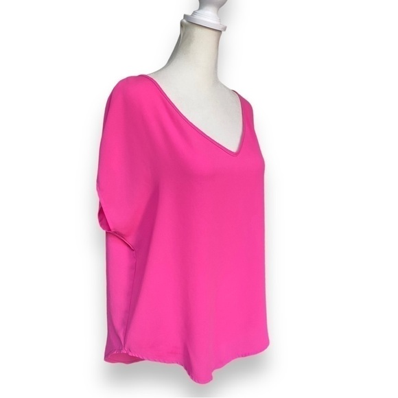 LEITH Hot Pink Short Sleeve V-neck Blouse | Size Small - Picture 6 of 13